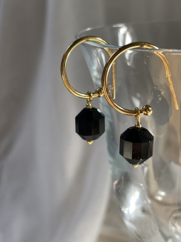 kolczyki koła z fasetowanym onyksem