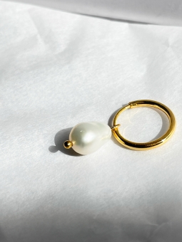 Naturalna perła słodkowodna na kółku