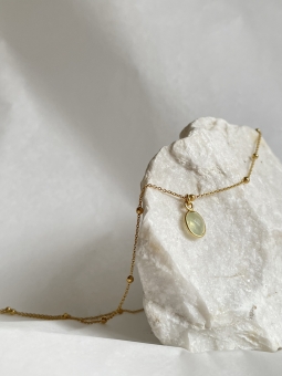 Prehnit na łańcuszku ze srebra