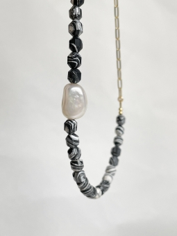 Naszyjnik z jaspisem i perłą barokową